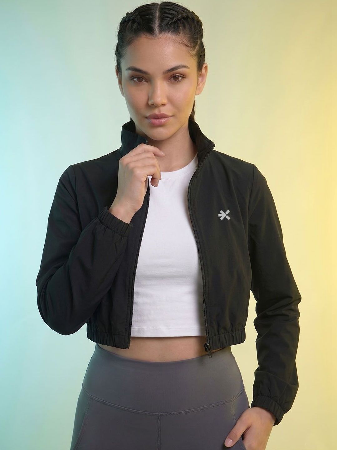 HRX by Hrithik Roshan Women Lightweight Crop Training or Gym Sporty Jacket