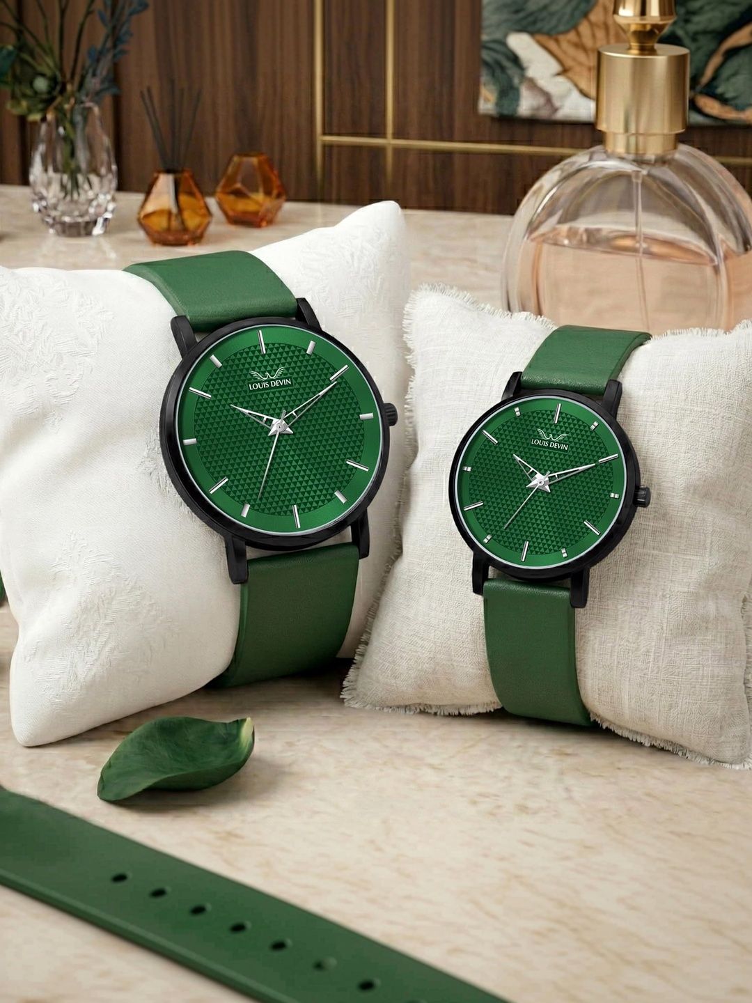 LOUIS DEVIN LOUIS DEVIN Unisex Couple Set Dial & Straps Analogue Watch LDCM-BK083-GRN