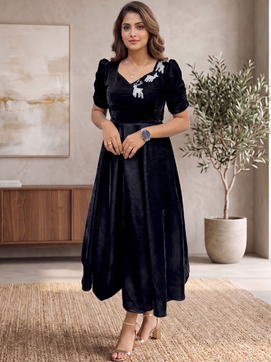 Aditis couture A-Line Sweetheart Neck Midi Dress