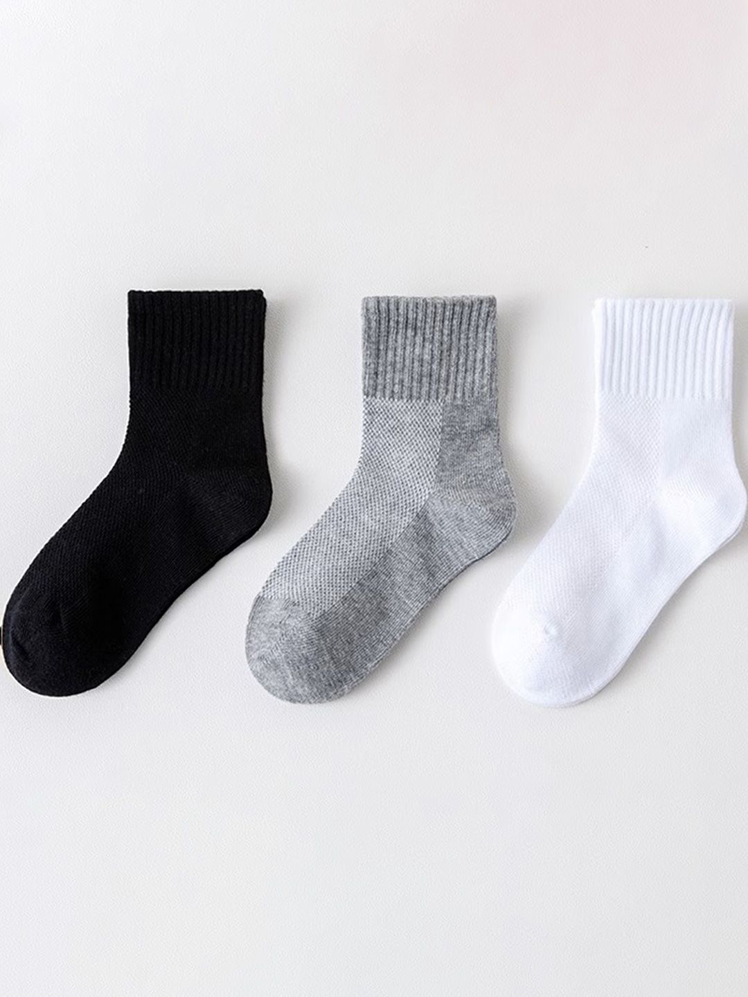 BEAR&BEYOND Men Pack of 3 Cotton Colourblocked Ankle Length Socks
