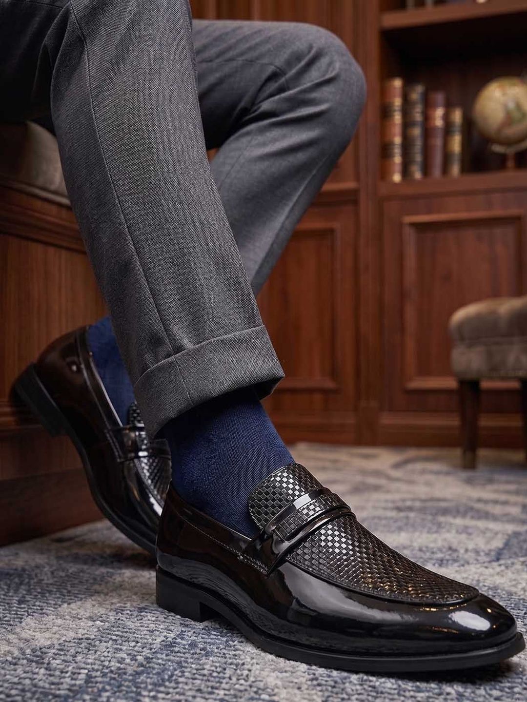 HERE&NOW Men Textured Formal Loafers