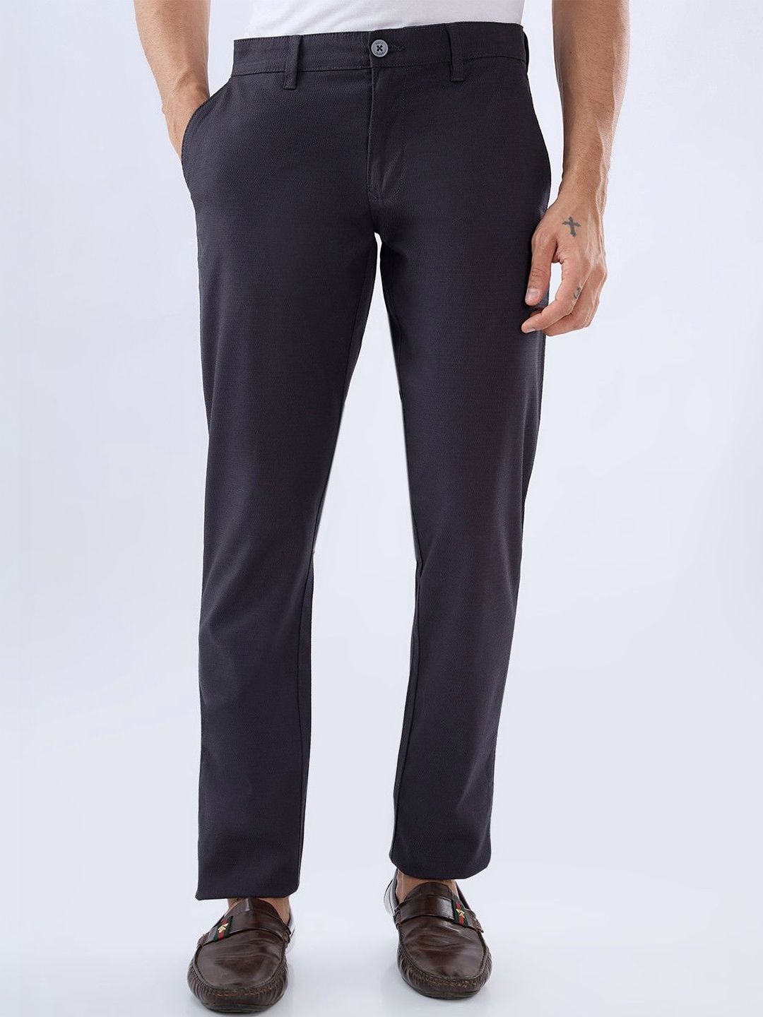 Parx Men Mid-Rise Cotton Tapered Fit Trousers