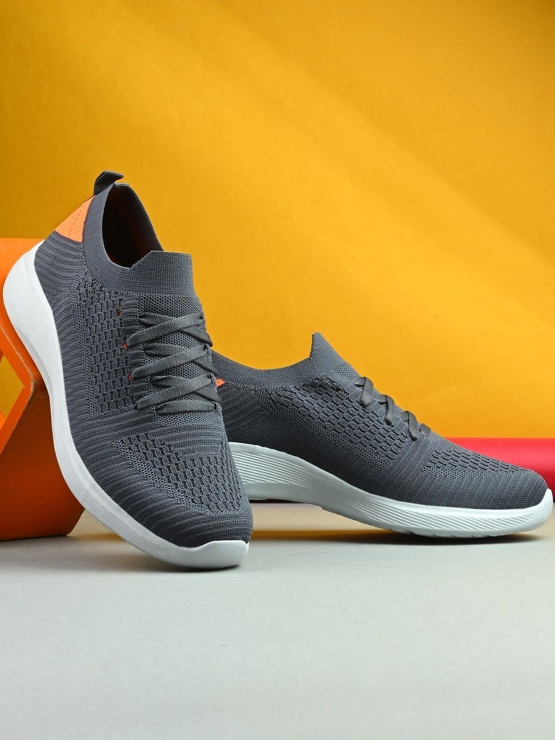 Roadster Men Running Non-Marking Shoes