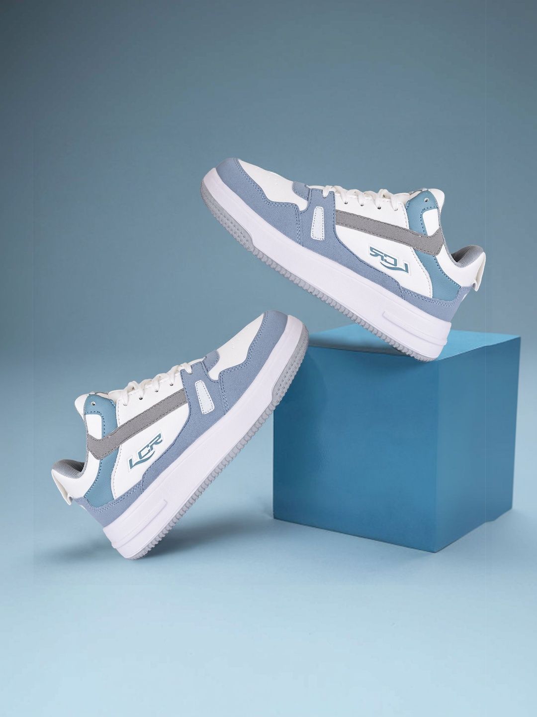 Lancer Men Colourblocked Sneakers