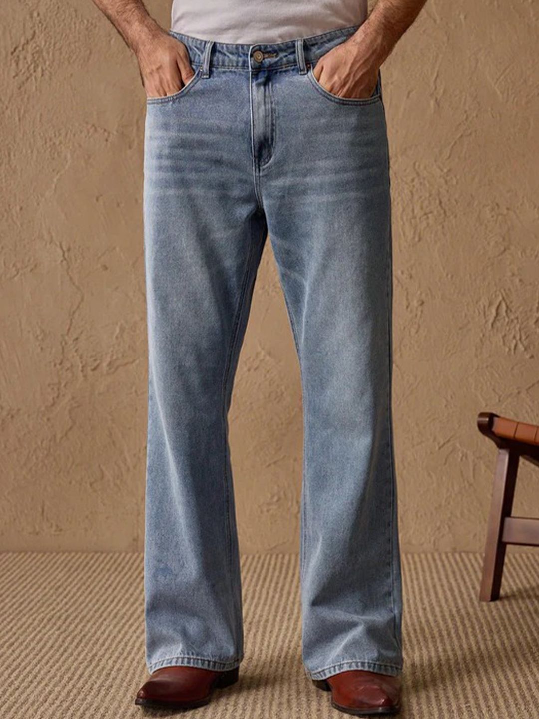 ZYVRA Men Relaxed Fit Low-Rise Light Fade Jeans