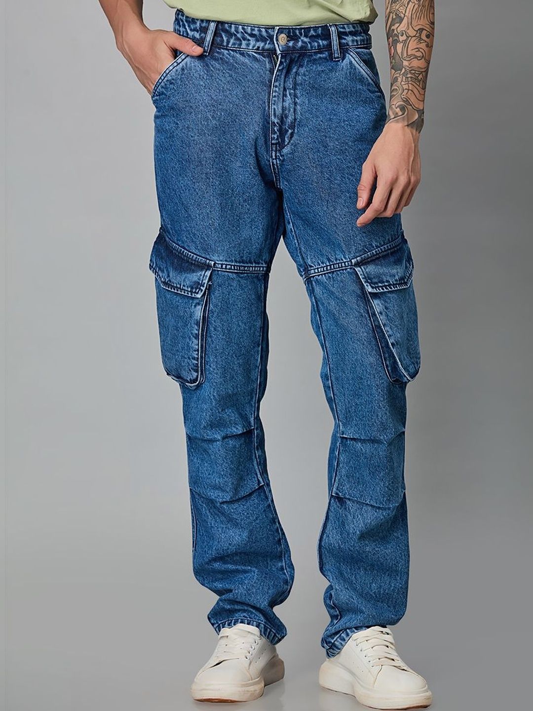 Klub Fox Men Straight Fit Mid-Rise Light Fade Jeans