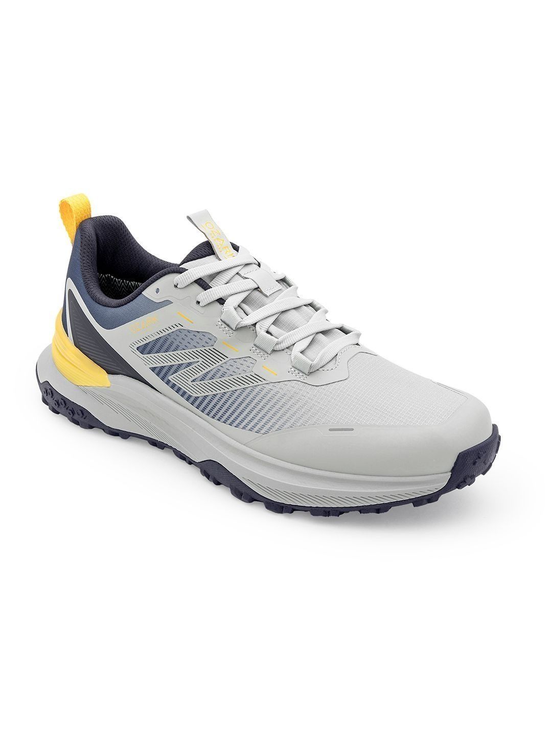 Red Tape Men Mesh Training or Gym Non-Marking Shoes