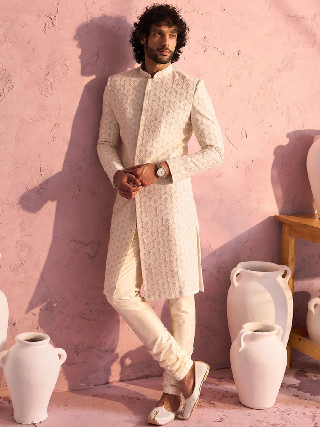 VASTRAMAY Embroidered Mandarin Collar Sherwani