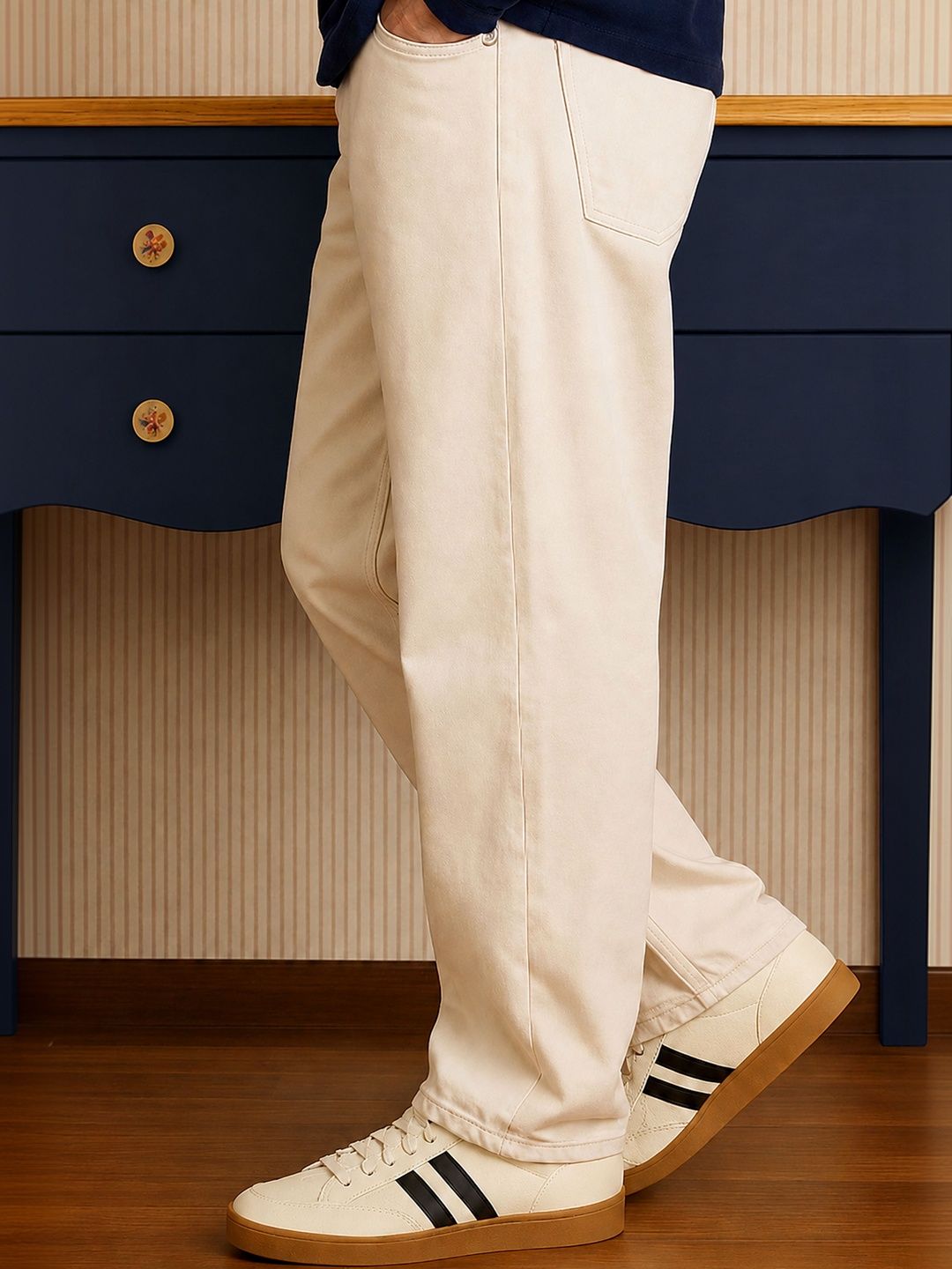 W.T.F - Witnessing True Fashion Men Comfort Straight Fit Mid-Rise Jeans