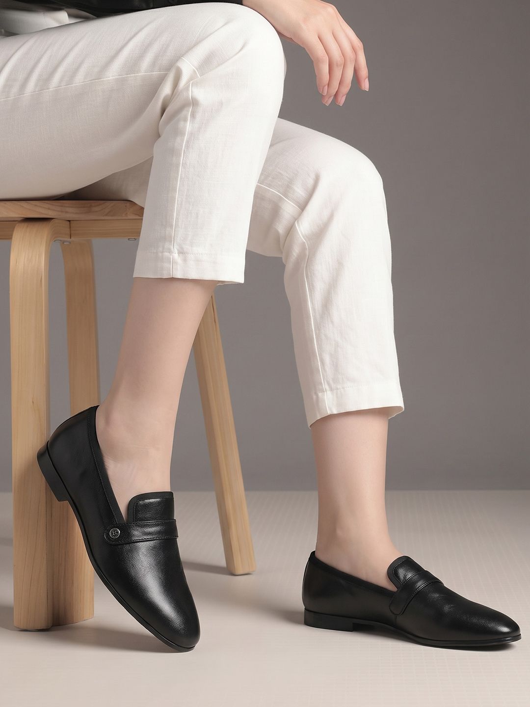 Kenneth Cole Women Leather Loafers