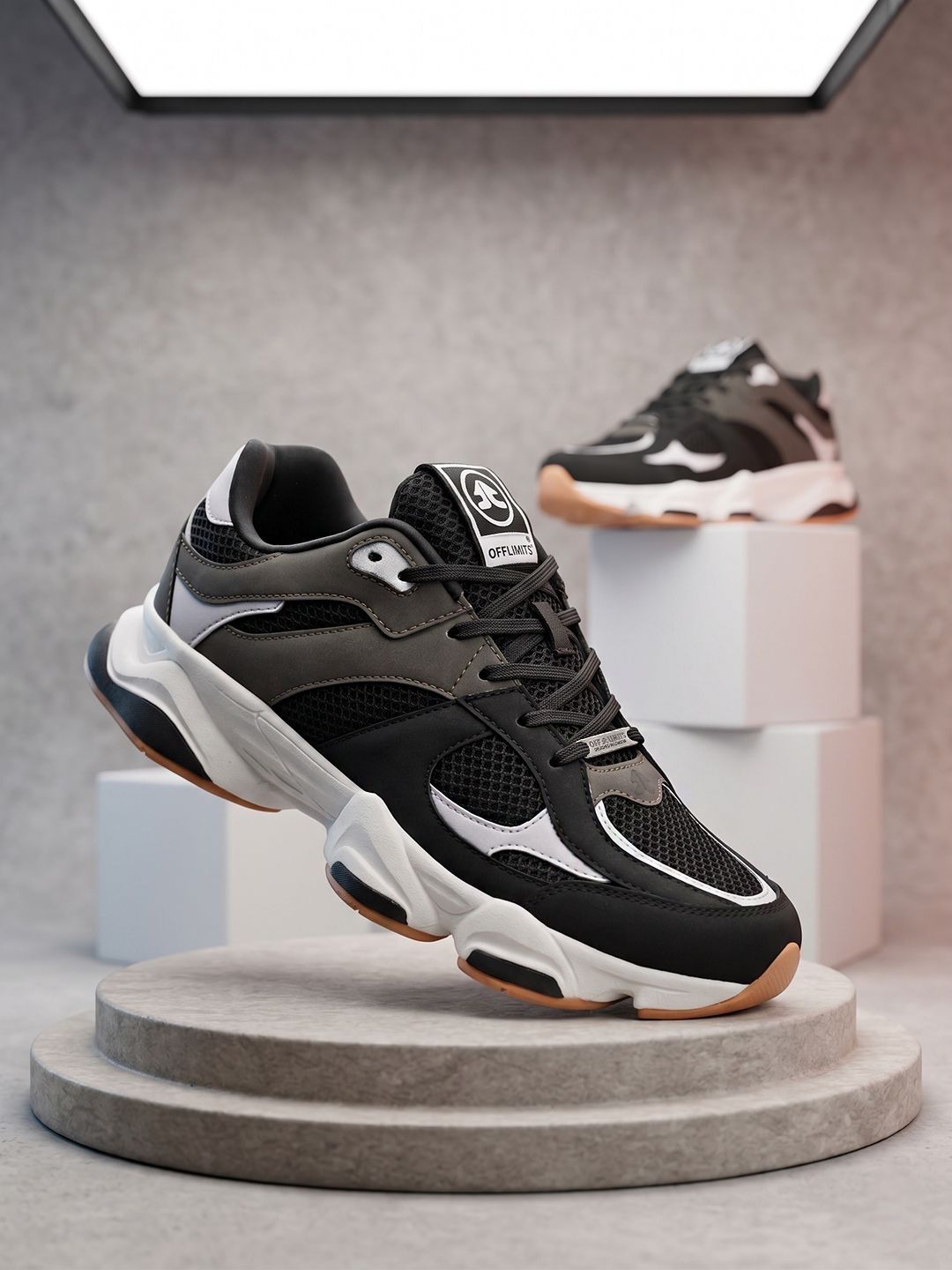 OFF LIMITS Men Colourblocked Sneakers