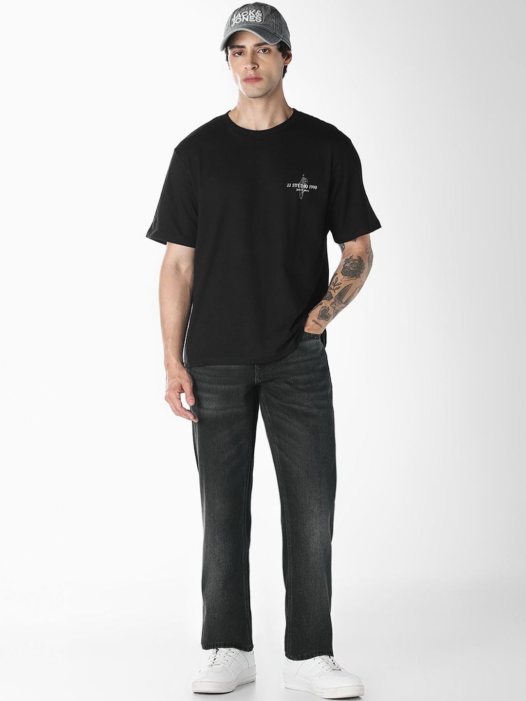 Regular Fit Low-Rise Light Fade Jeans