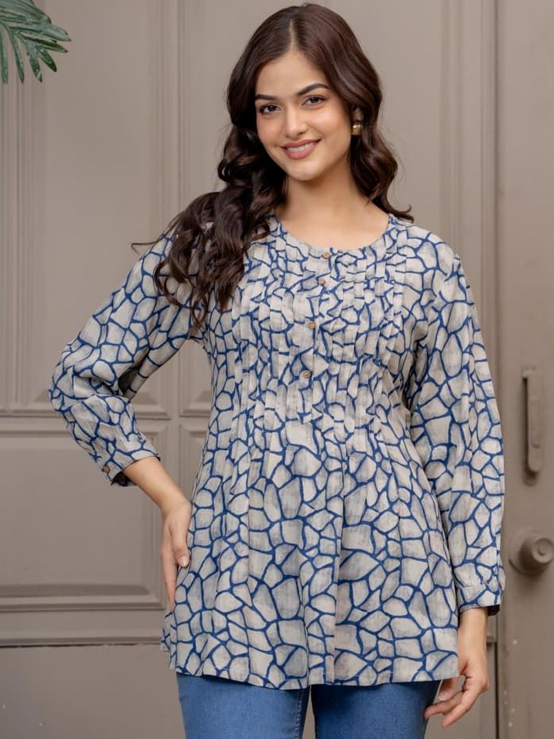 KALINI Printed Panelled Kurti