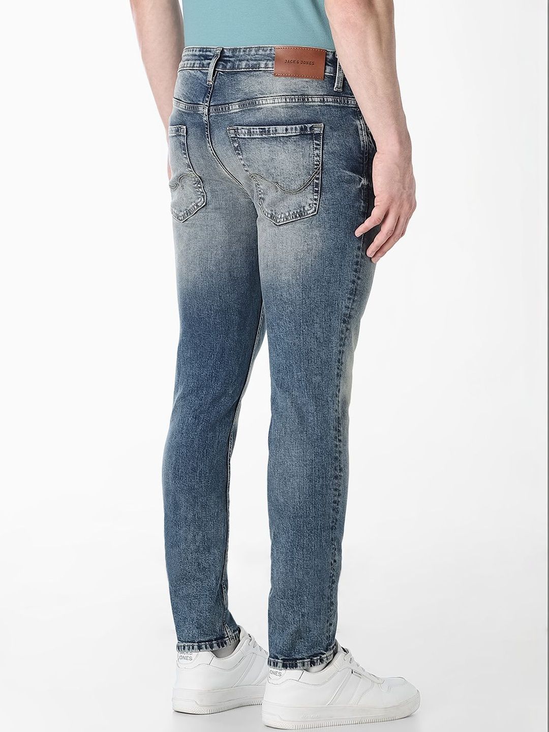 Skinny Fit Low-Rise Light Fade Stretchable Jeans