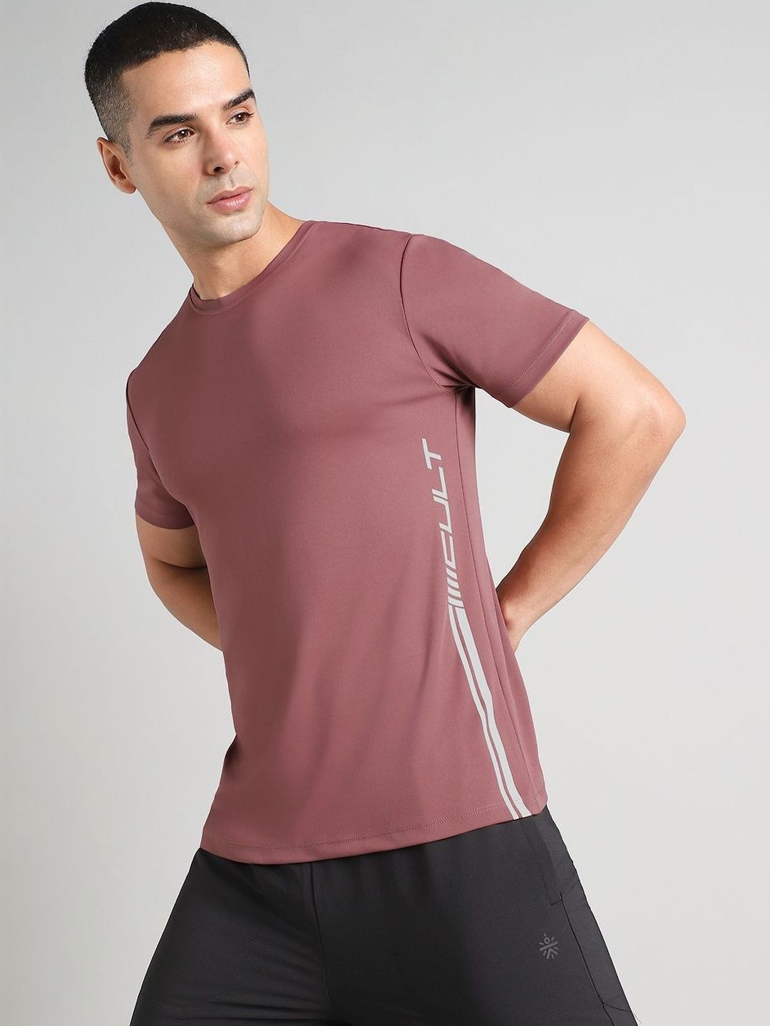 CULT Men Red Warm Up Training T-Shirt