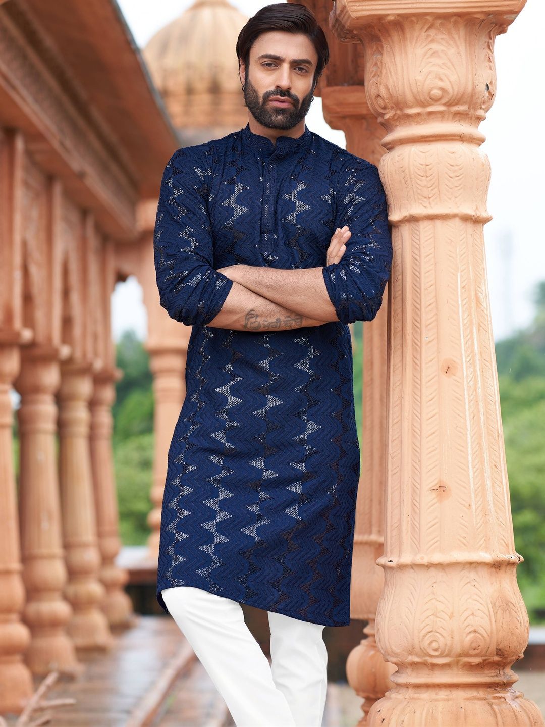 House of Pataudi House of Pataudi Men Embellished Sequinned Kurta