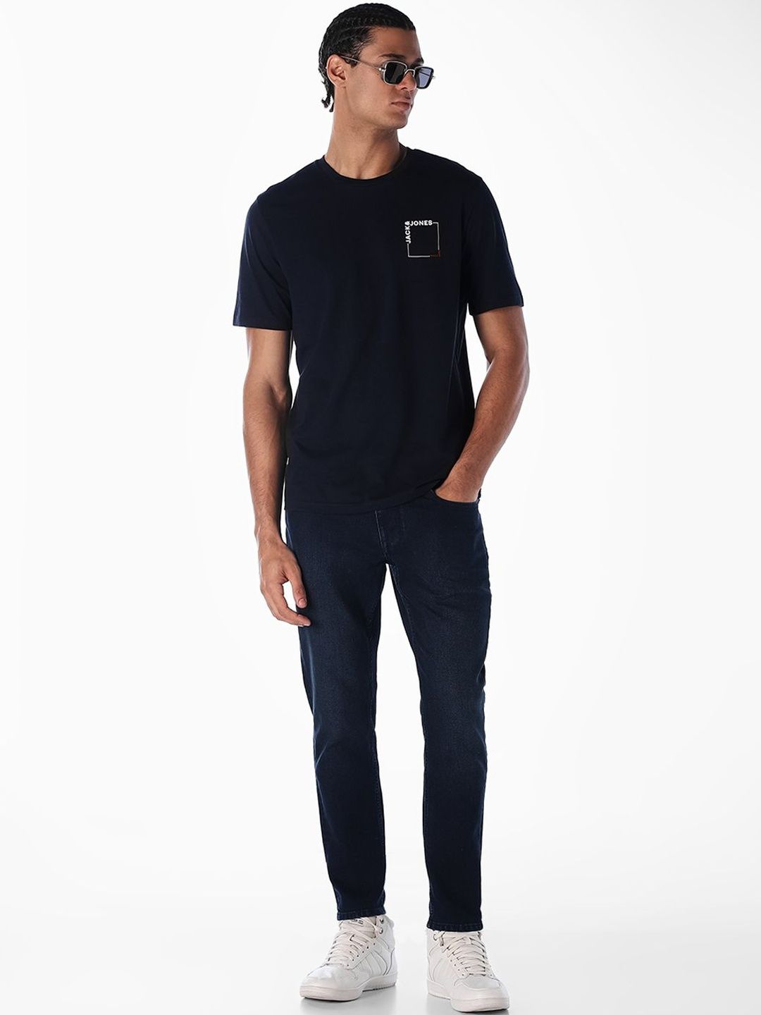 Slim Fit Mid-Rise Light Fade Stretchable Jeans