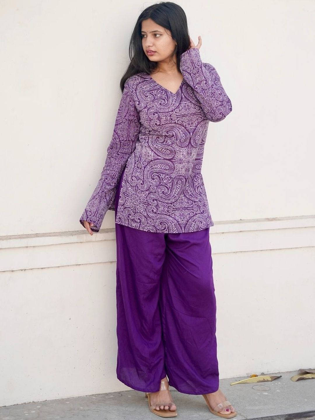 RAJAM Paisley Printed V-Neck Pure Cotton Kurti