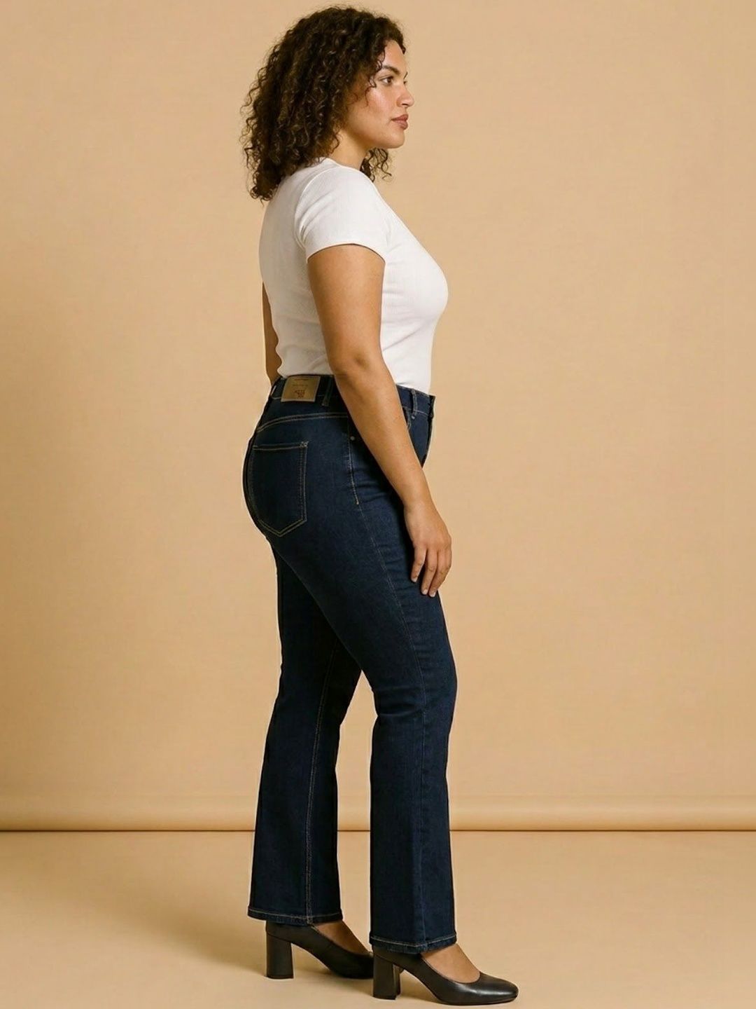 Big Hello - The Plus Life Women Original Regular Fit Mid-Rise Jeans