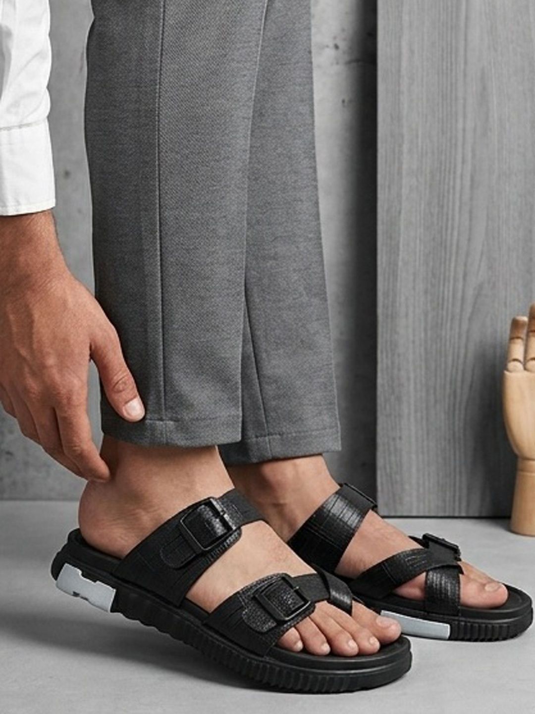 Layasa Men Slip-On