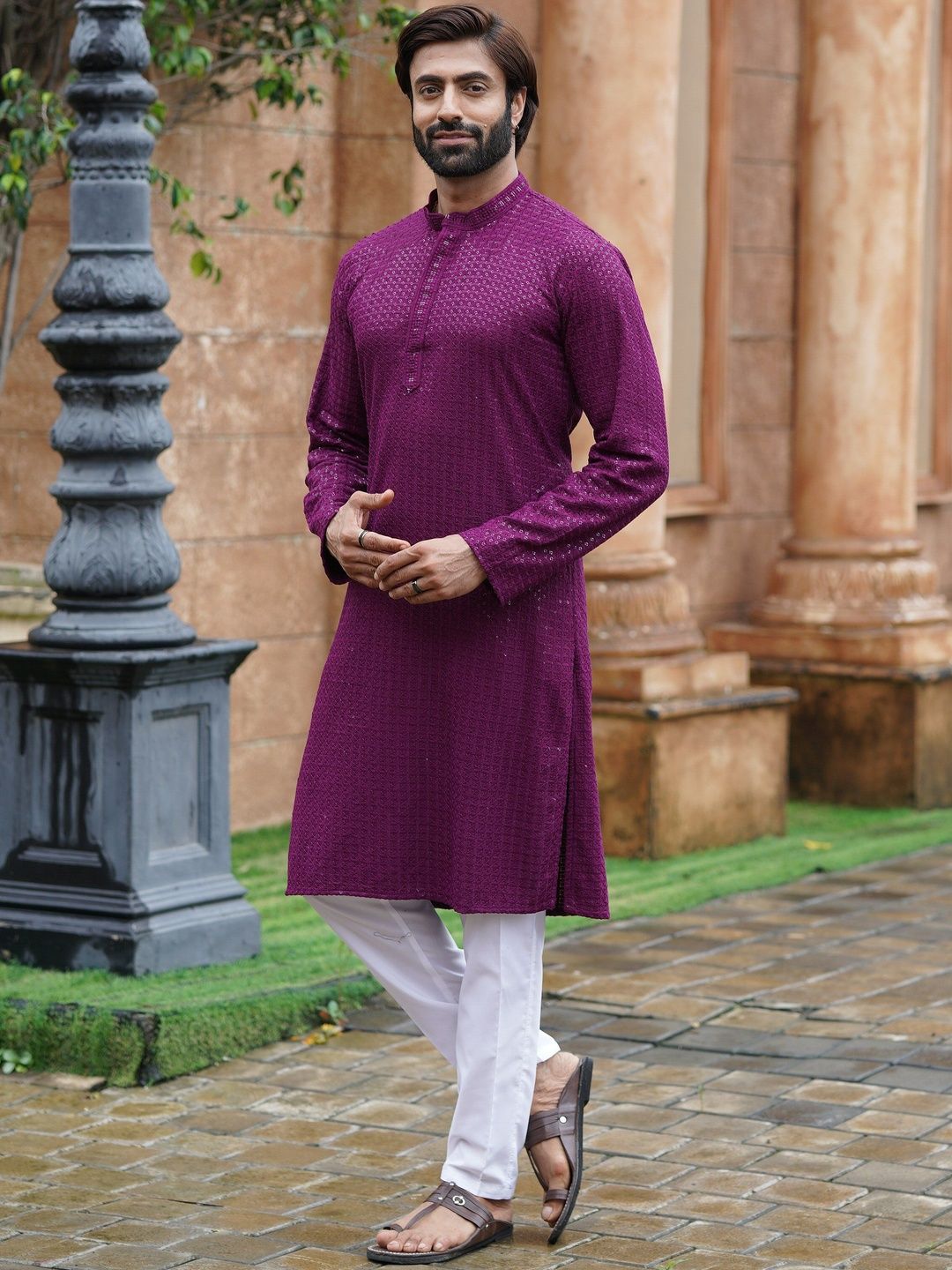House of Pataudi Men Chikankari Threadwork Sequinned Kurta