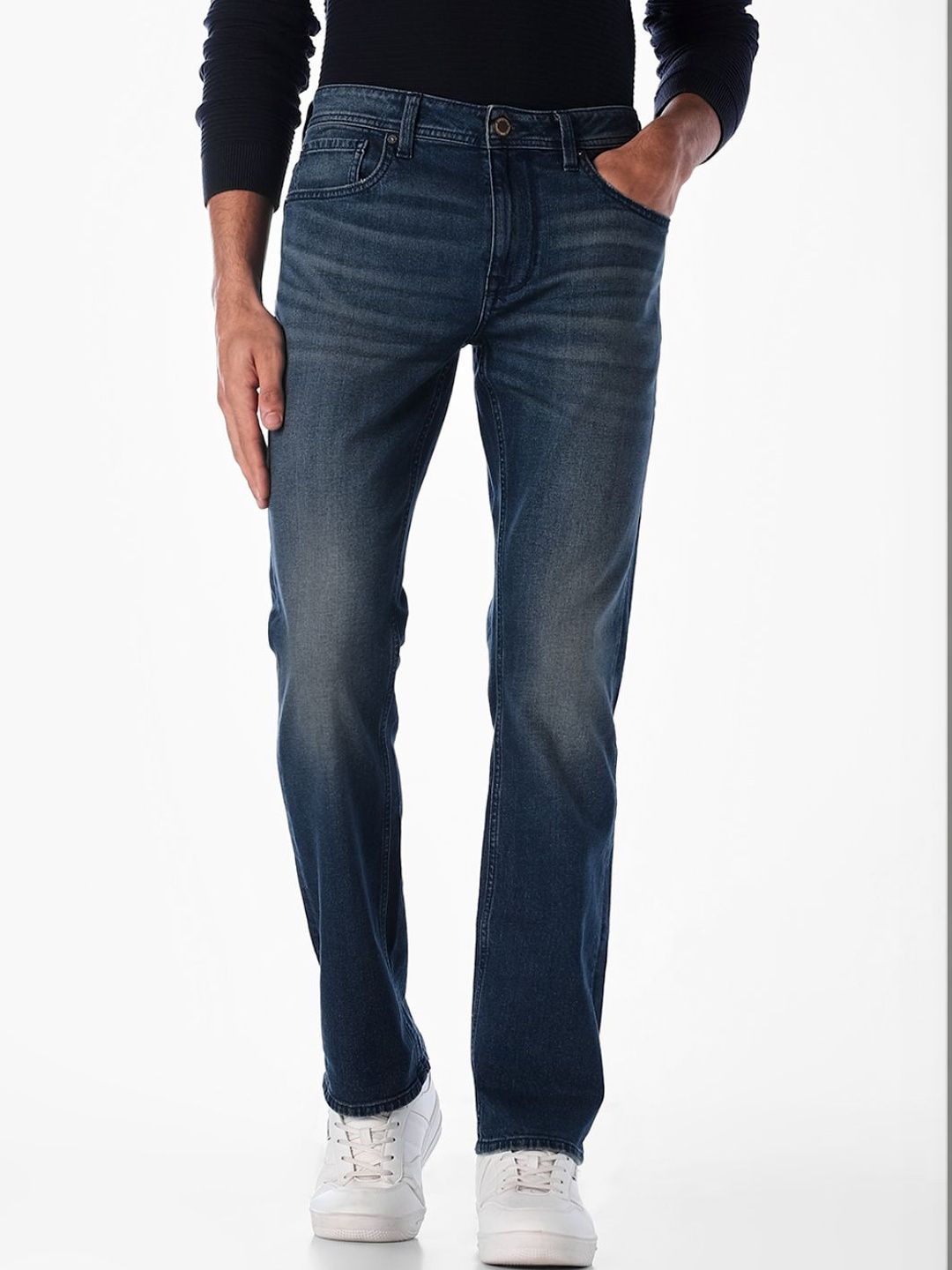 Regular Fit Low-Rise Light Fade Stretchable Jeans