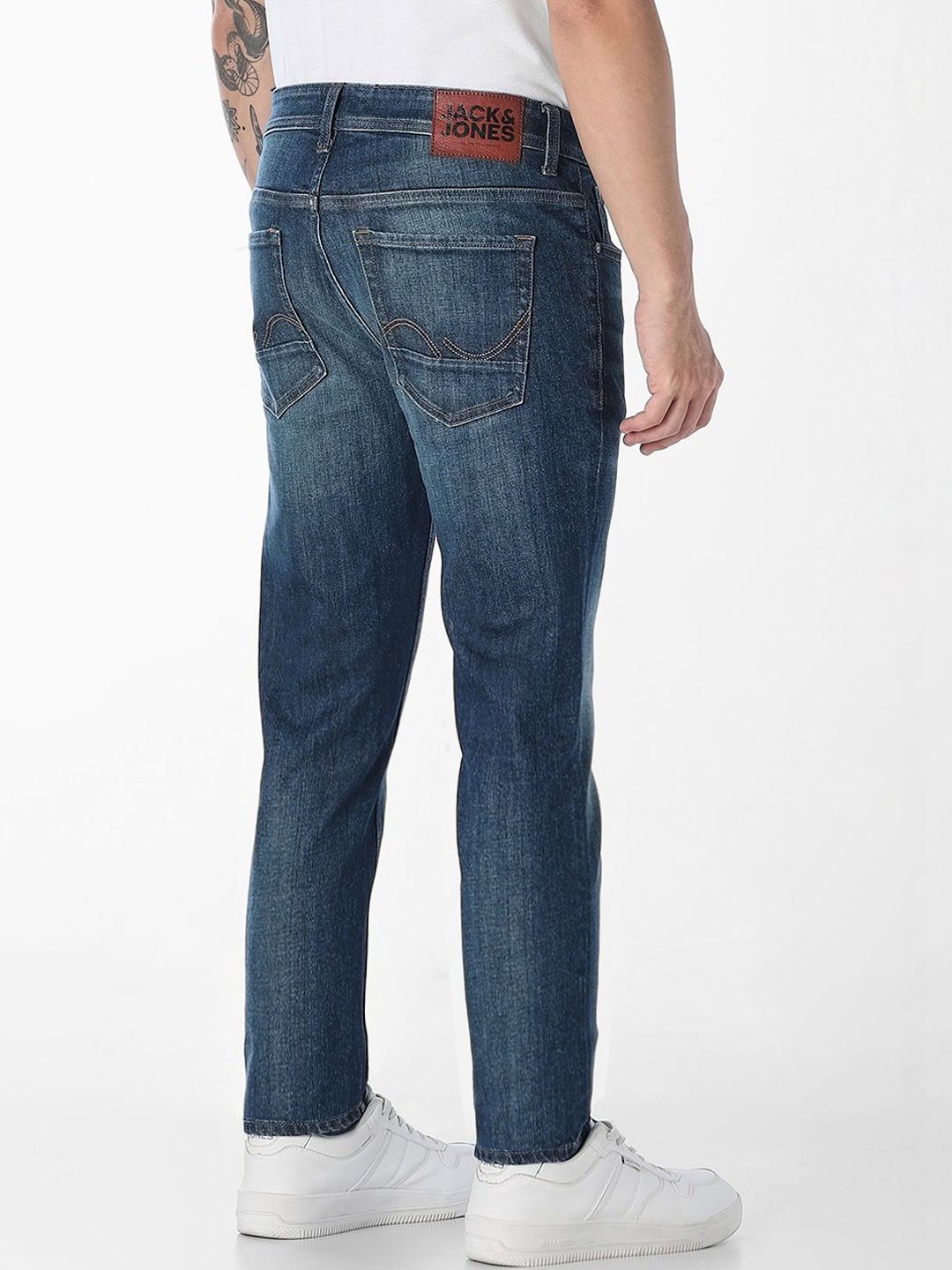 Skinny Fit Low-Rise Light Fade Stretchable Jeans