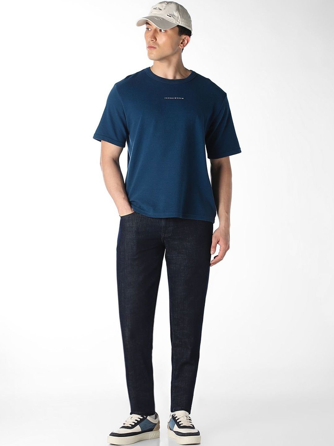 Slim Fit Low-Rise Jeans