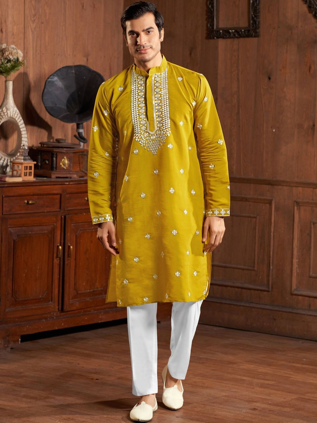 House of Pataudi Embroidered  Mandarin Collar Knee Length Straight Kurtas