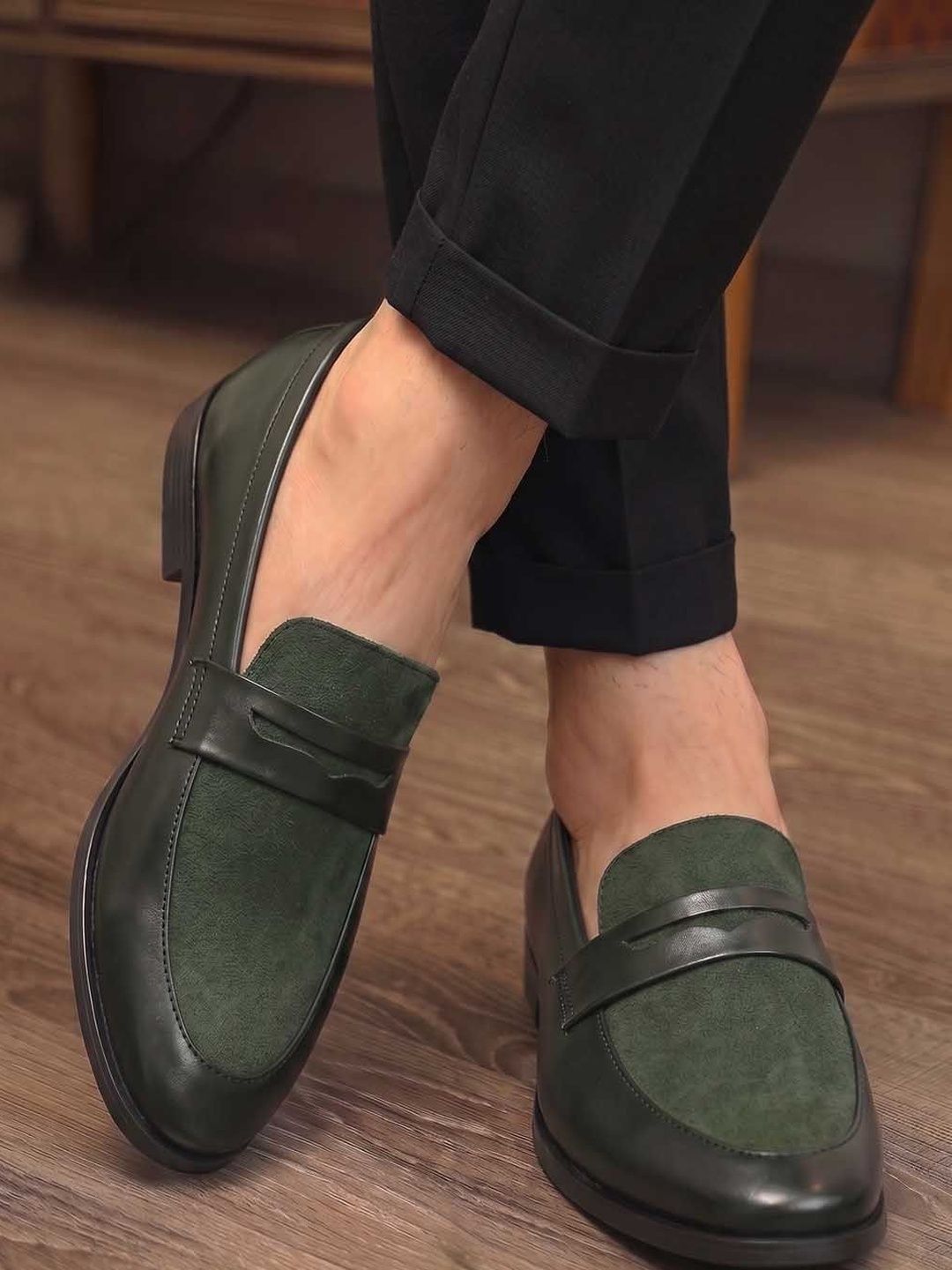 HERE&NOW Men Round Toe Slip-On Loafers