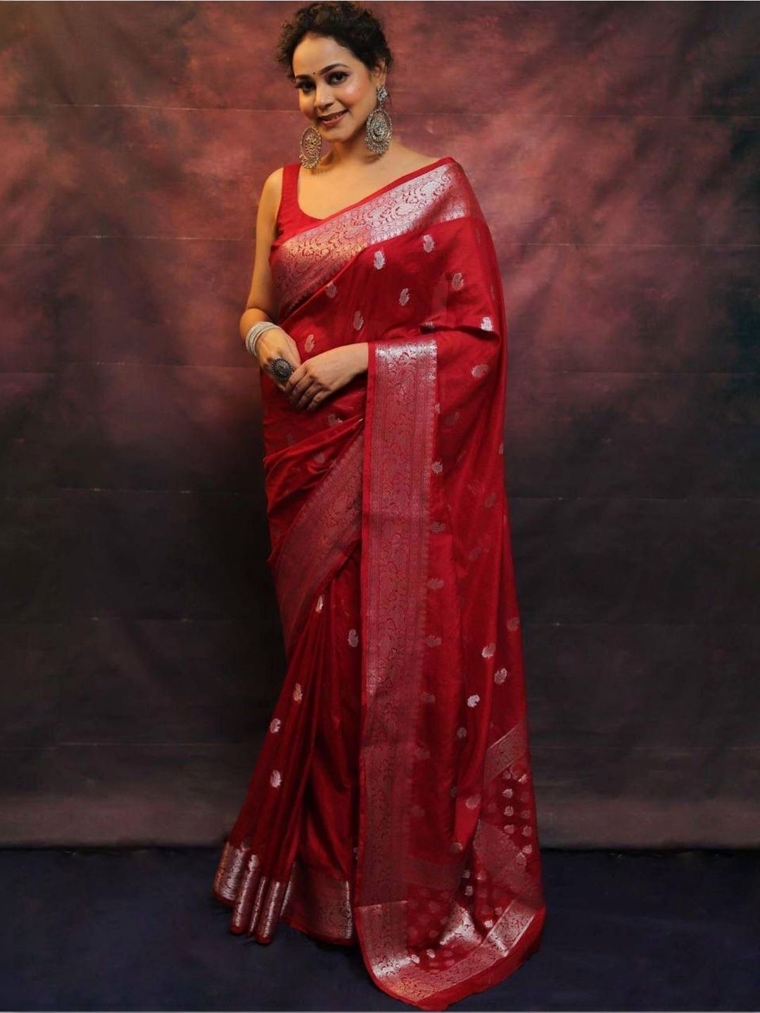 ODETTE Woven Design Zari Silk Blend Saree