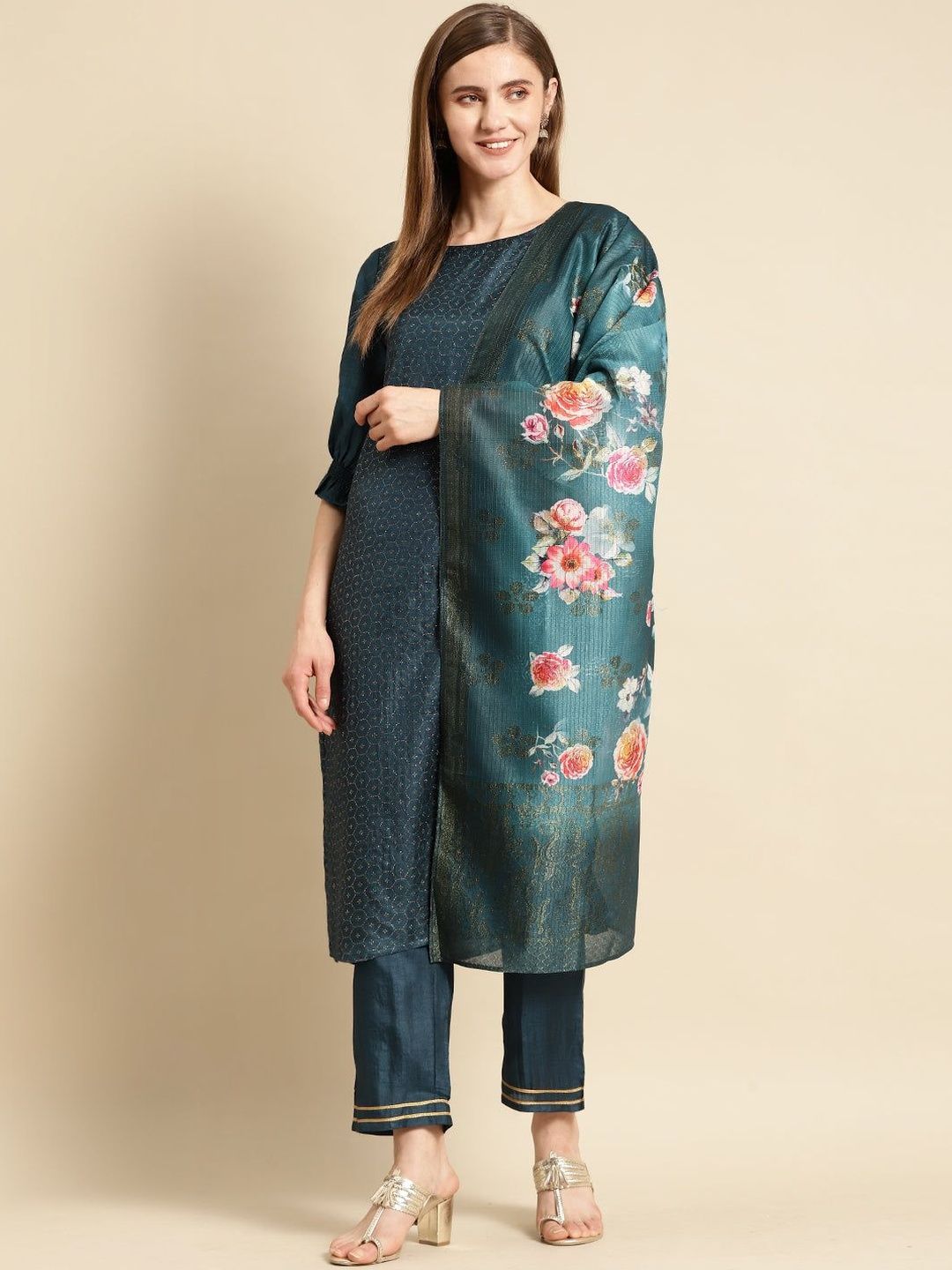 Gerua By Libas Gerua By Libas Women Ethnic Motifs Regular Kurta with Trousers & With Dupatta