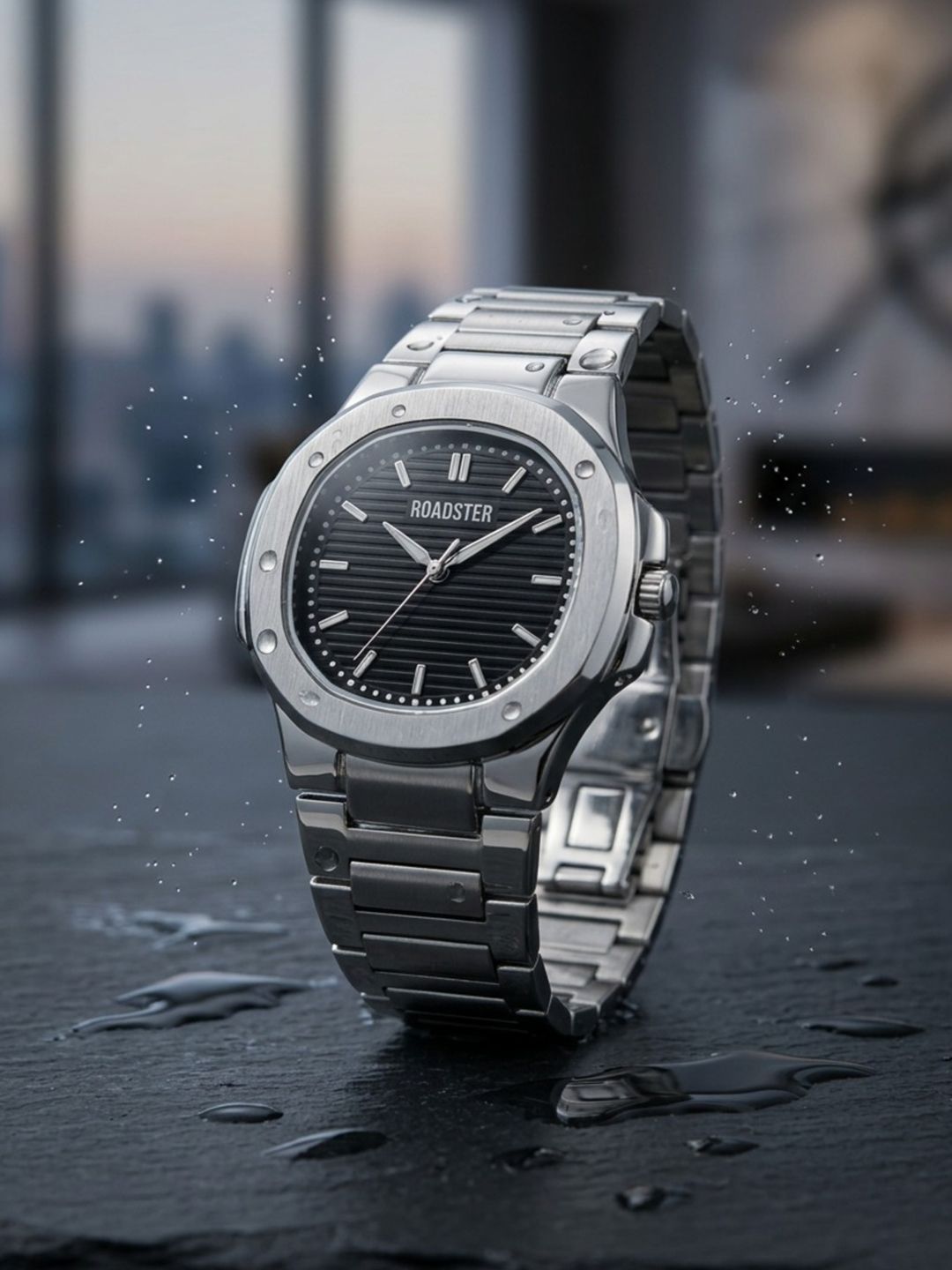 Roadster The Roadster Lifestyle Co Men Metal Bracelet Style Analogue Watches
