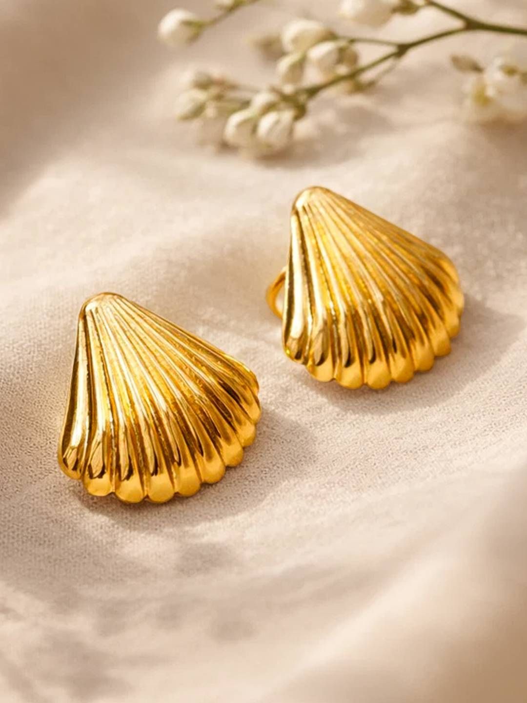 Textured Shell Stud Earrings Rubans Demi Fine Thick 18K Gold Plated Stainless Steel Textured Shell Stud Earrings