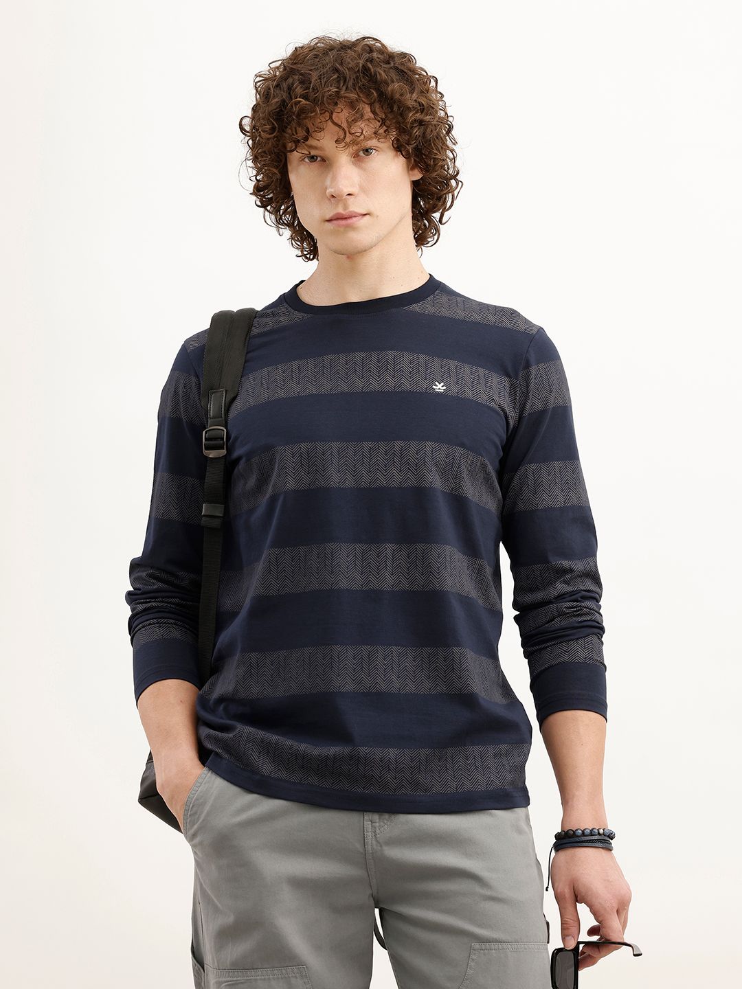 WROGN Men Navy Blue Striped Slim Fit Cotton  Cotton T-shirt