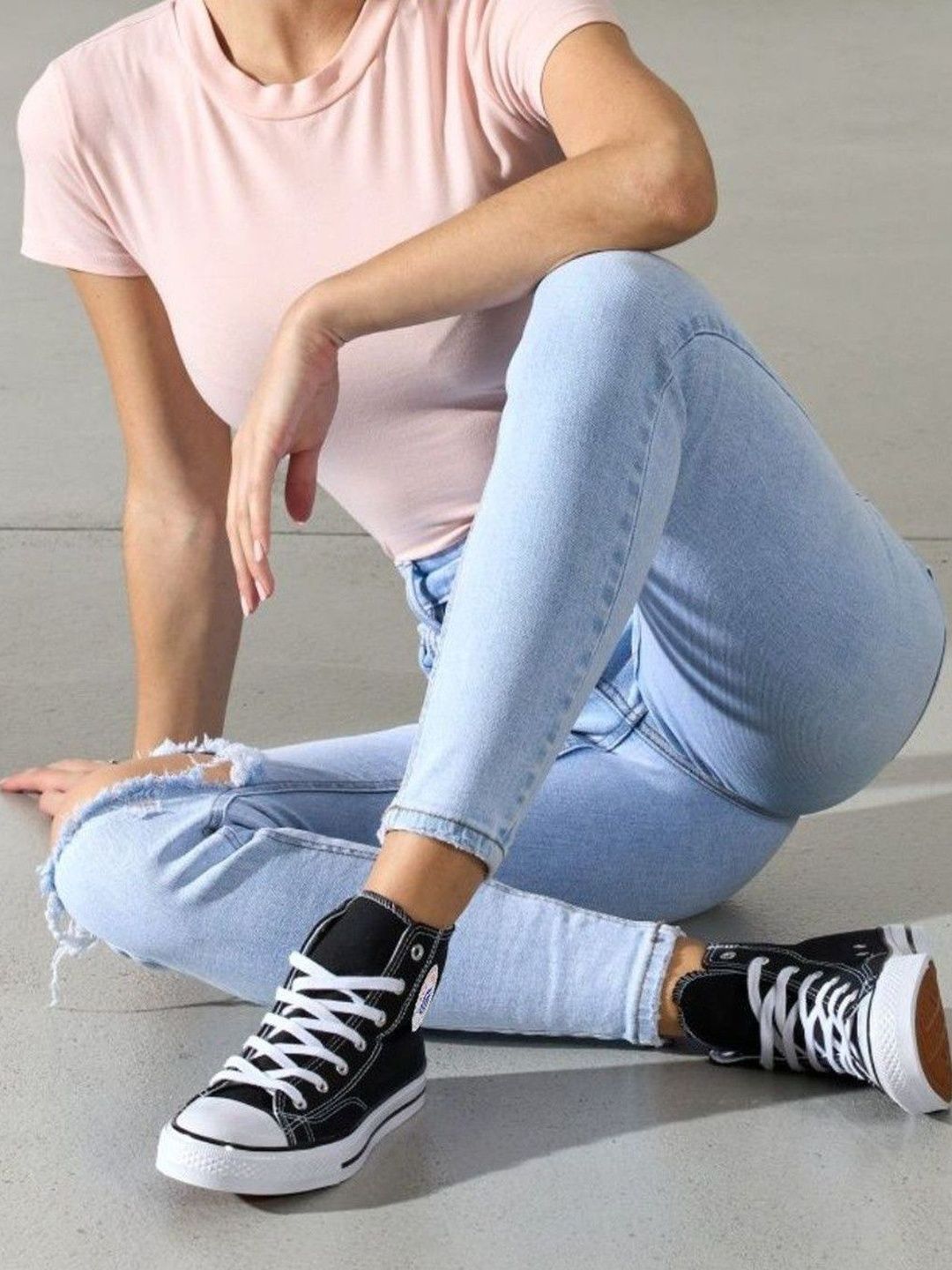 FTZ Women Colourblocked Mid-Top Lace-Up Sneakers