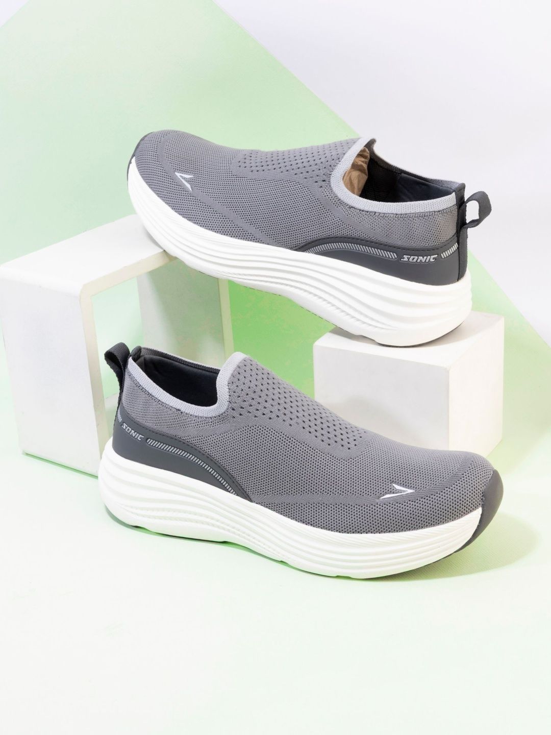 VCTR Sonic Breathable & Comfortable Slip-On Sneakers