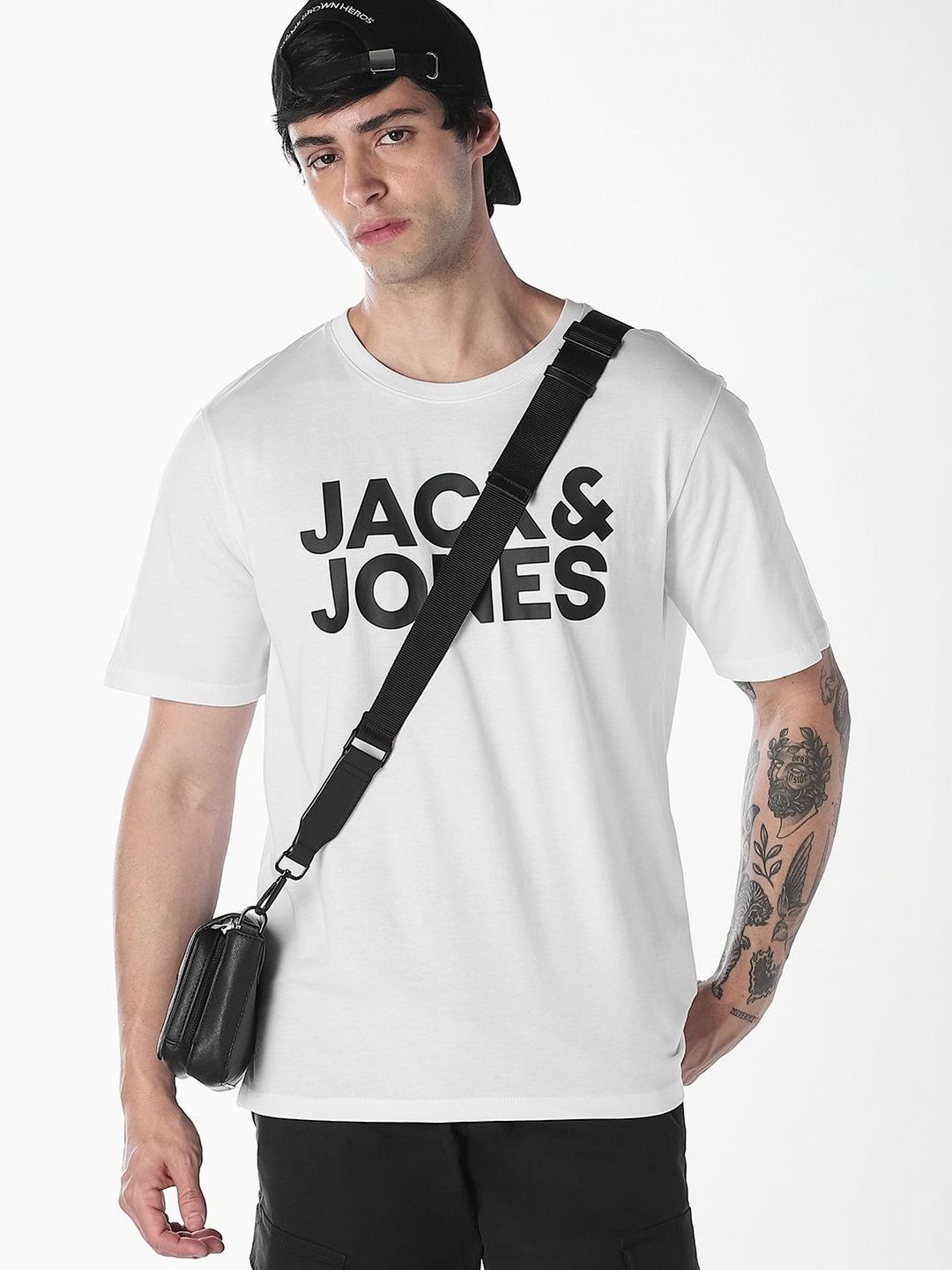 Jack & Jones Jack & Jones Men Typography Printed Slim Fit T-shirt