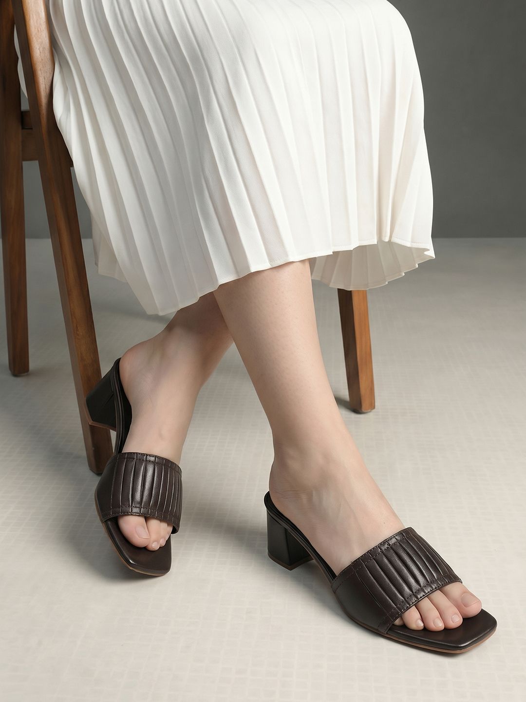 Kenneth Cole Kenneth Cole Leather Block Sandals
