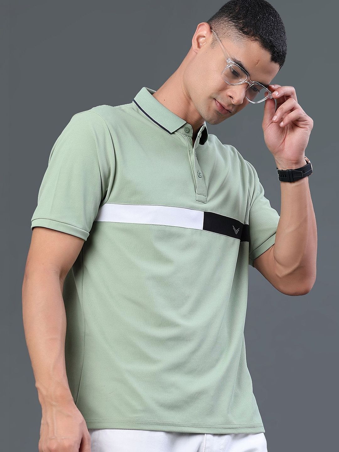 V-Mart Men Colourblocked Polo Collar T-shirt