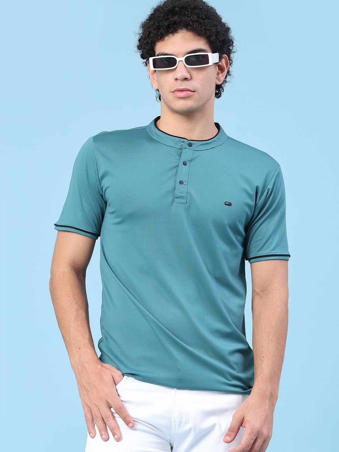 V-Mart Men Mandarin Collar Pockets T-shirt