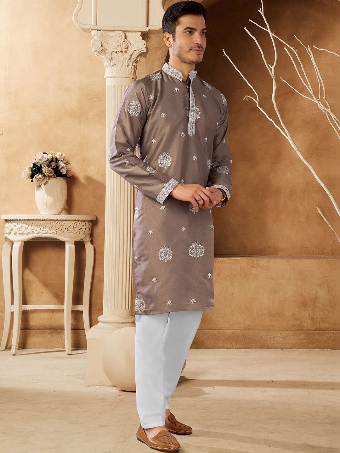 House of Pataudi Embroidered Cotton Mandarin Collar Knee Length Straight Kurtas
