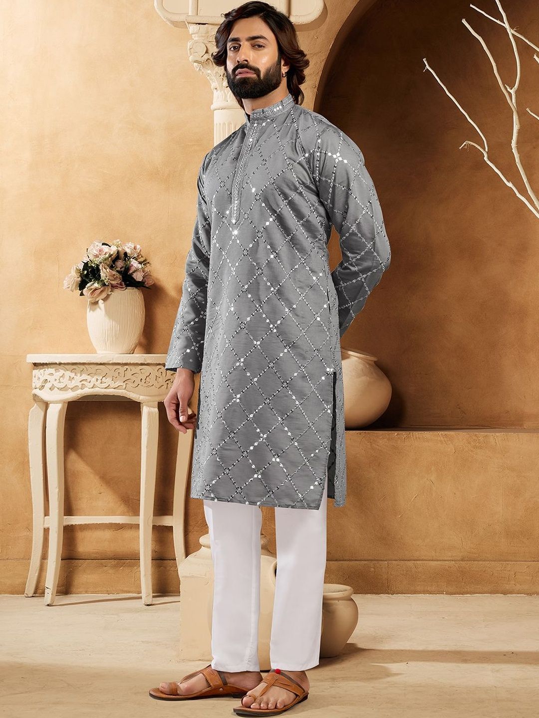 House of Pataudi Embellished Cotton Mandarin Collar Knee Length Straight Kurta