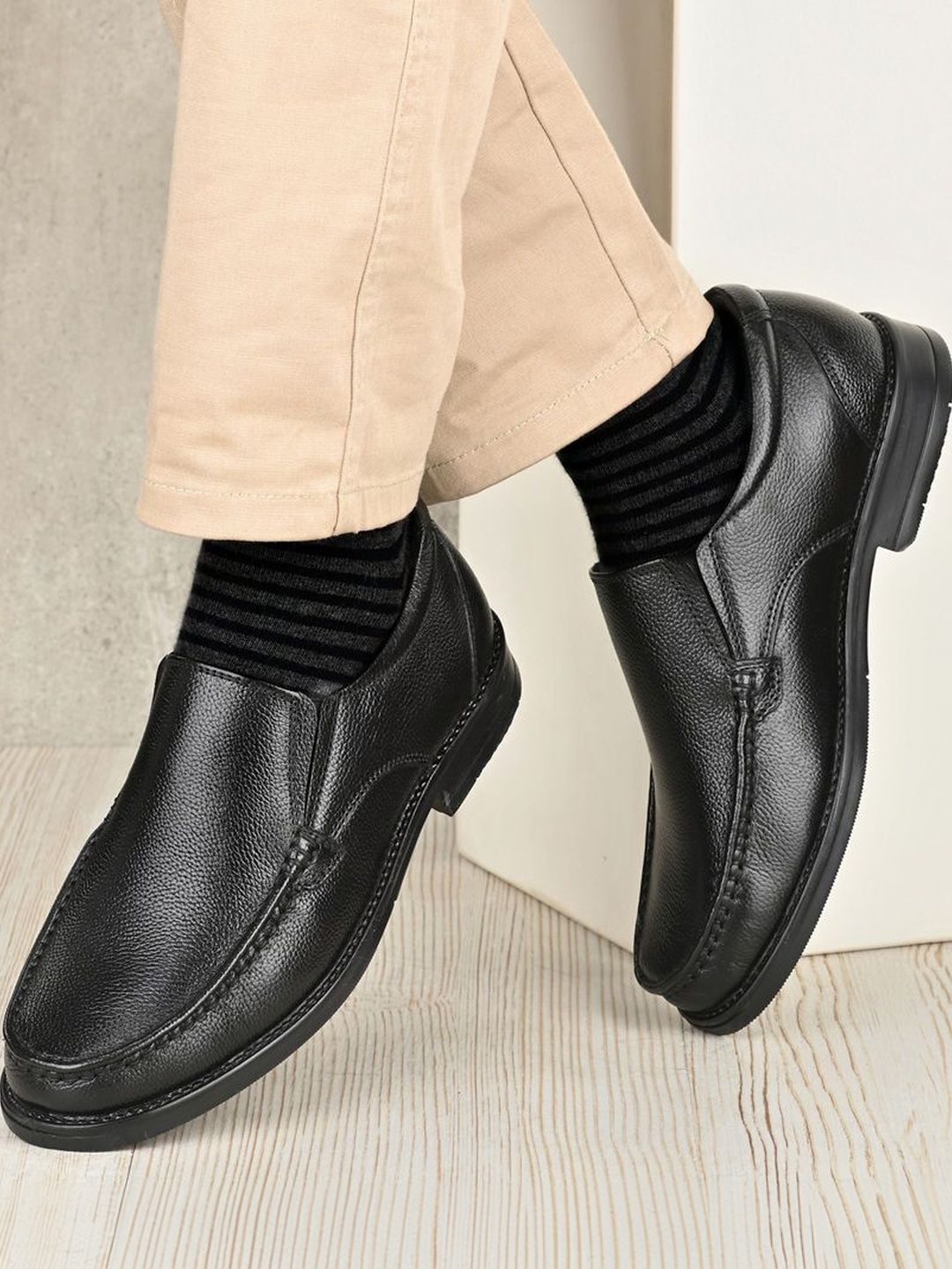 House of Pataudi House of Pataudi Men Textured Leather Square Toe Slip-On Slip-On Shoes Formal Shoes