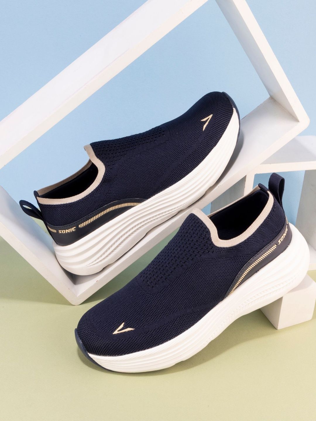 VCTR Sonic Breathable & Comfortable Slip-On Sneakers
