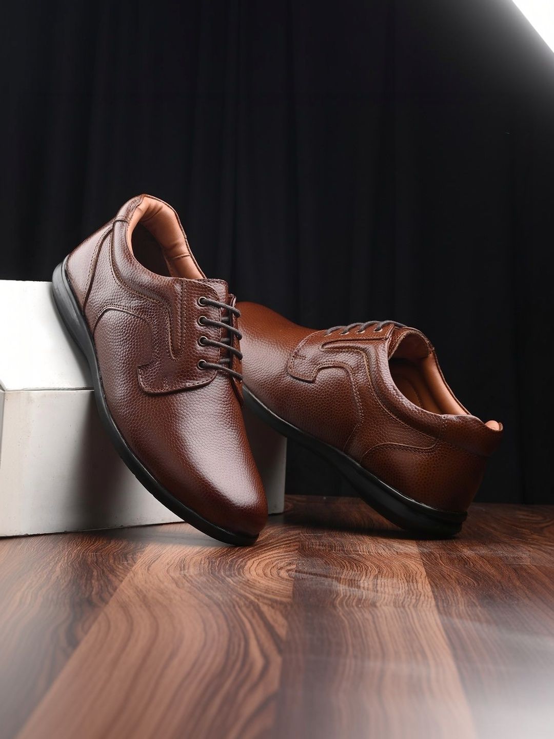 House of Pataudi Men Textured Leather Round Toe Lace-Ups Derbys Formal Shoes