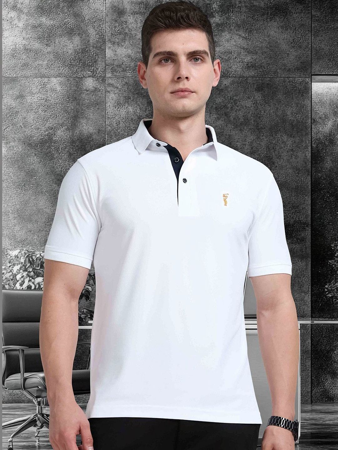 STELLERS Men Regular Fit Polo Collar T-shirt