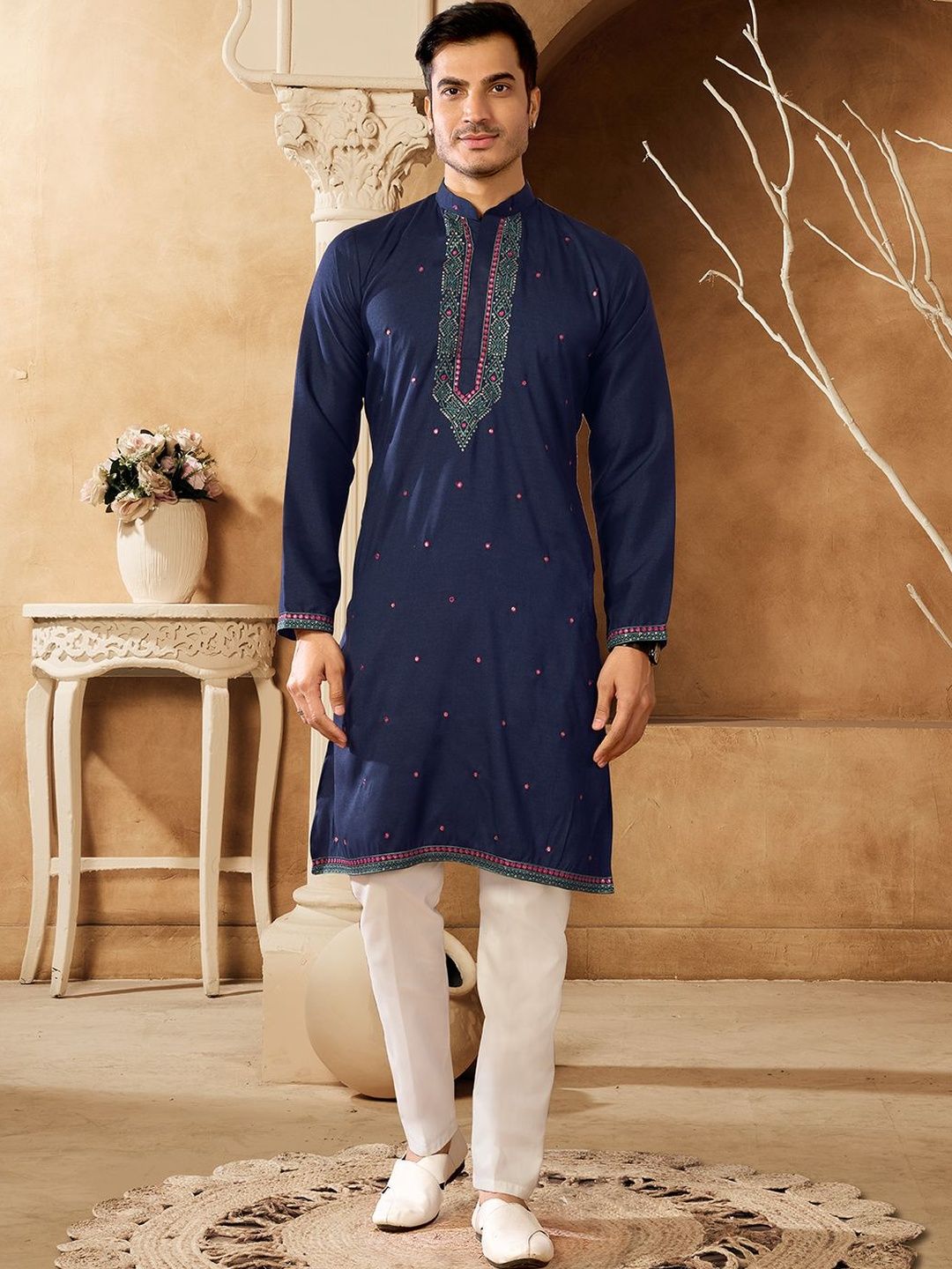 House of Pataudi Embroidered Cotton Mandarin Collar Knee Length Straight Kurta