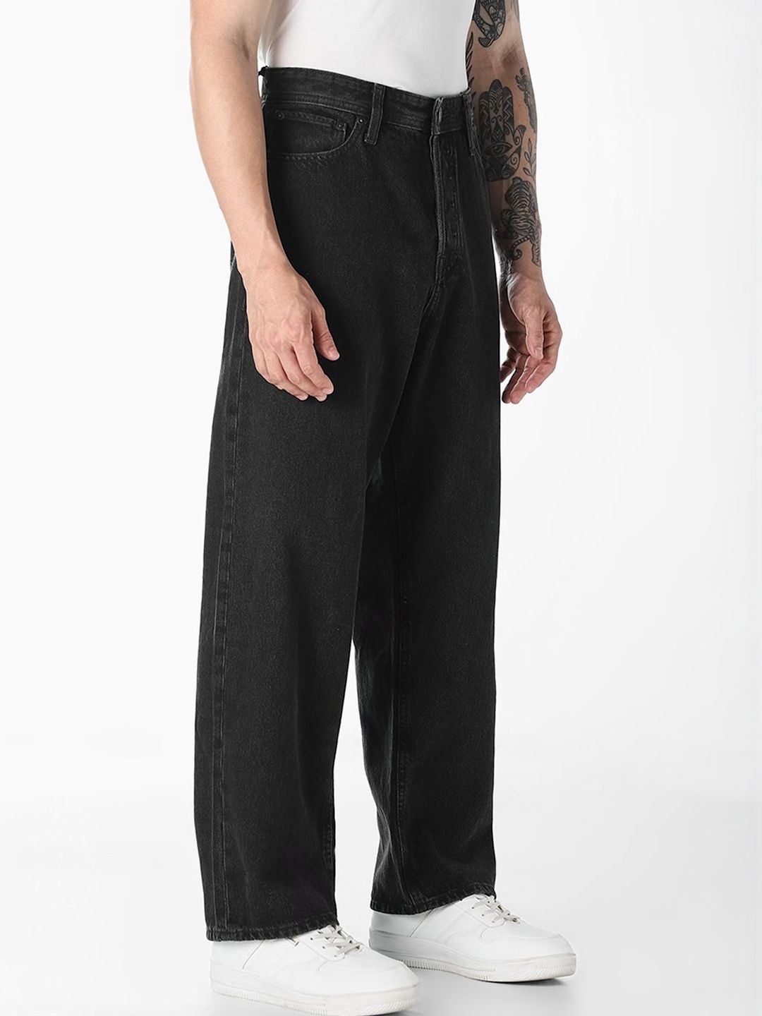 Wide Leg Low-Rise Jeans