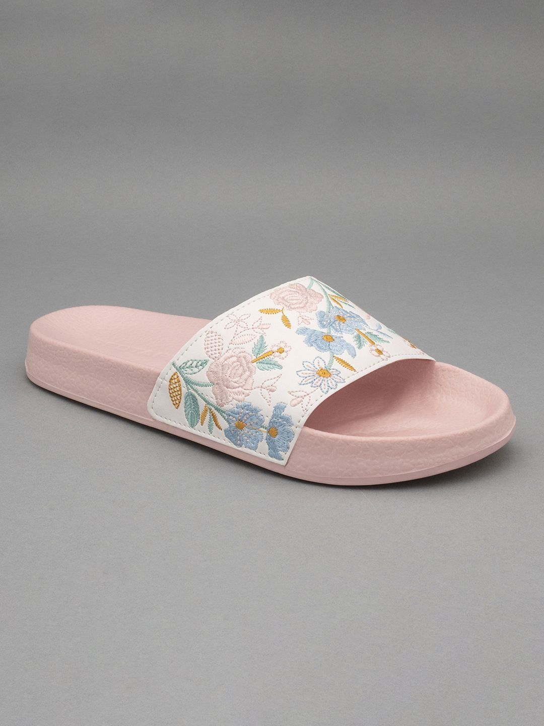 Flip Flops Red Tape Women Printed Sliders